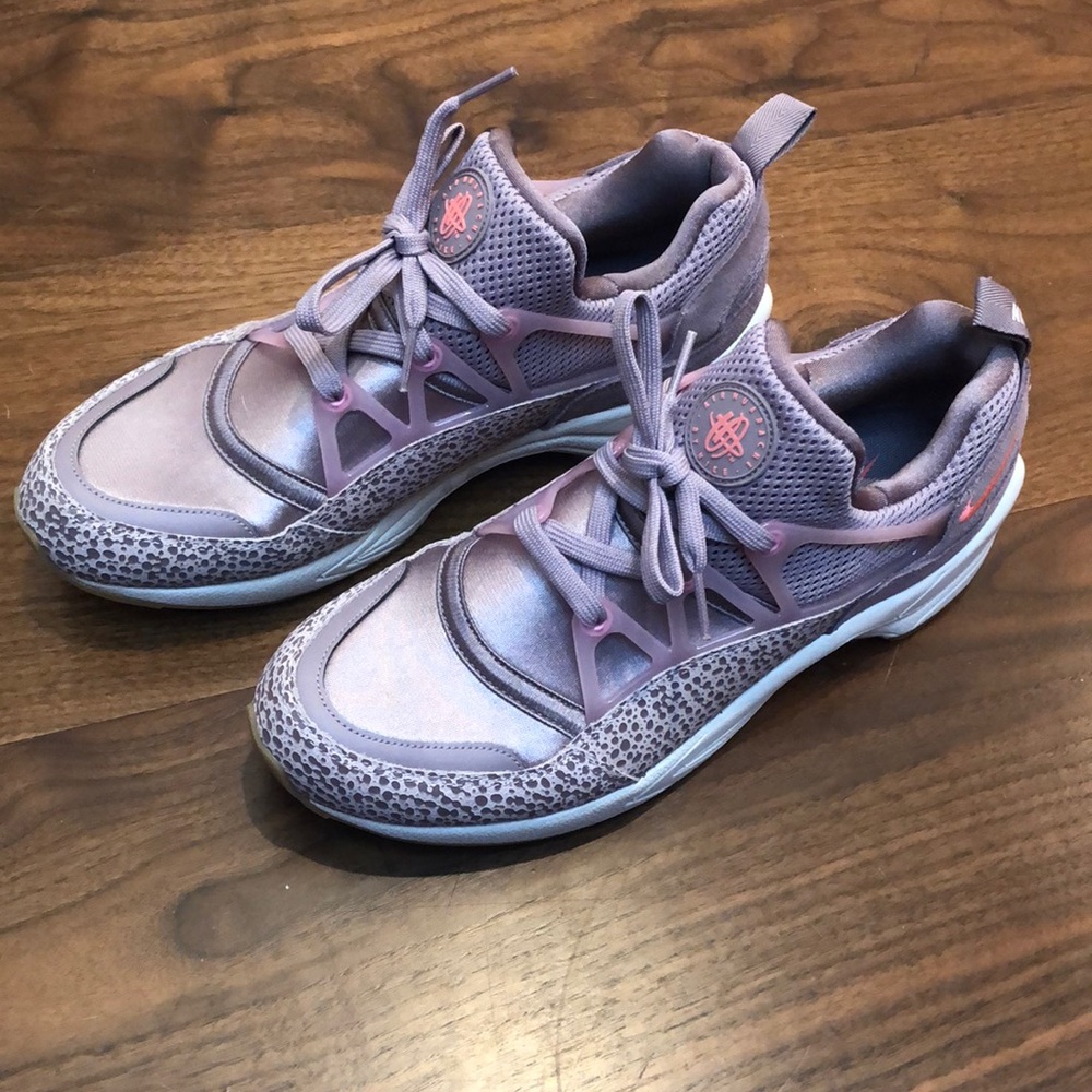 Purple Nike Air Huaraches